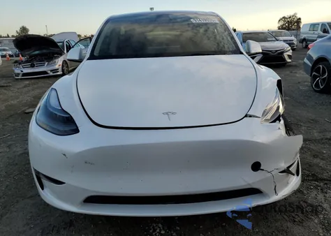 2023 Tesla Model Y z USA, uszkodzony, nr VIN 7SAYGDEE2PF626822